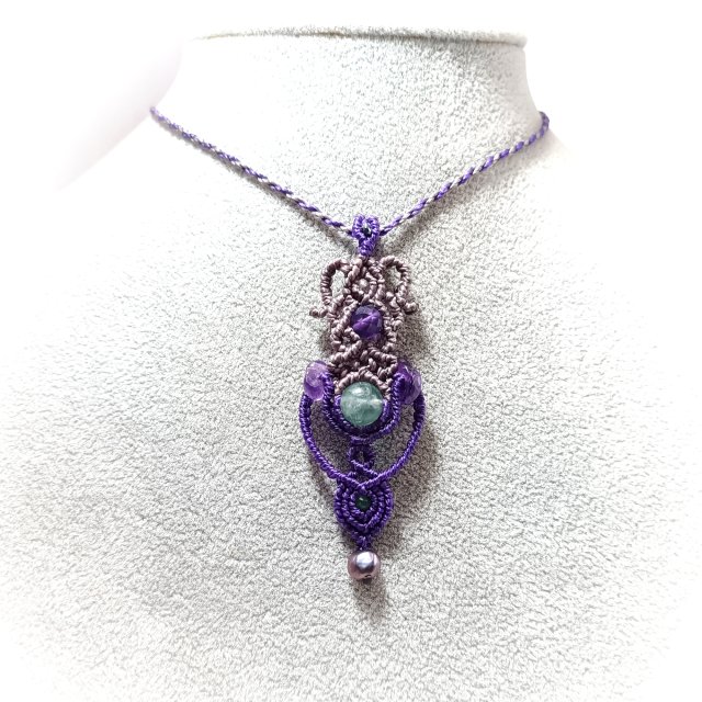 Naszyjnik Wezyra wisior pleciony z kamieniami naturalnymi ametyst szmaragd