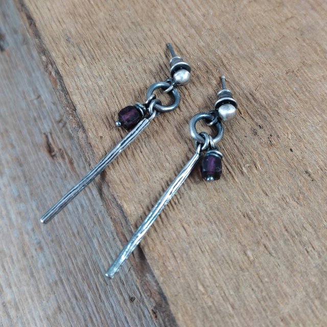 Kolczyki - Sztabka z granatem