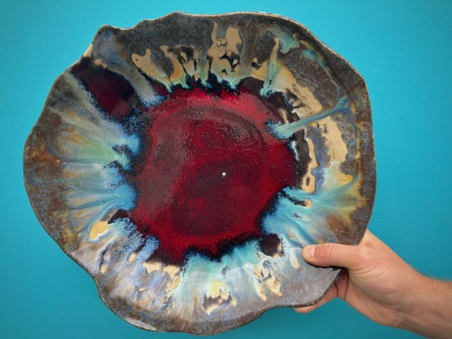 Owocarka, Ceramiczna misa "Kosmiczny Zachód"