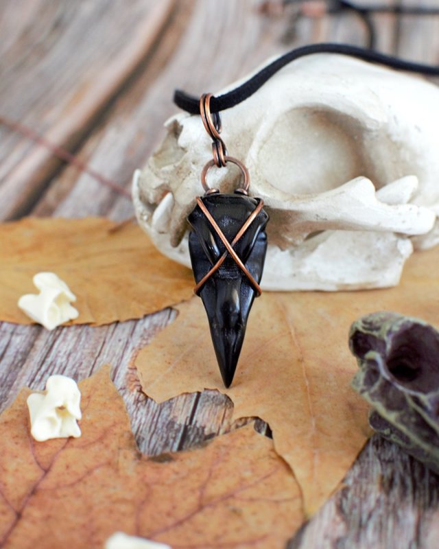 Wisior ptasia czaszka onyks miedź antyczna jesień halloween