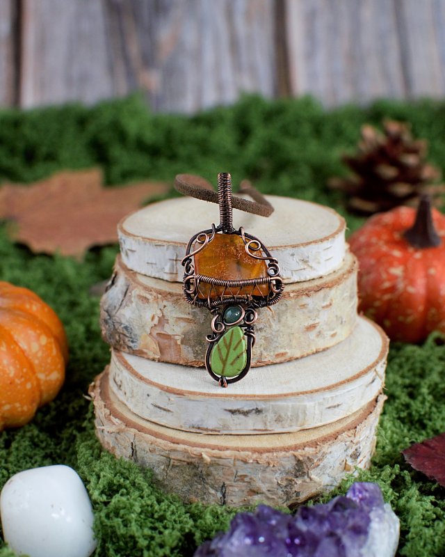 Wisior grzybek bursztyn howlit agat mszysty listek antyczna miedź jesień