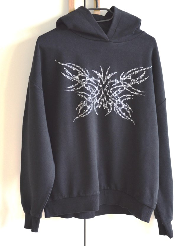 Bluza z kryształkami