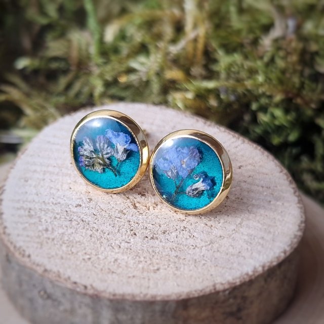 Złote kolczyki  z niezapominajkami