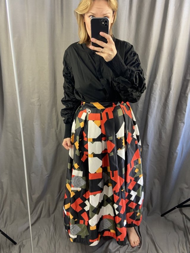 Mangano skirt