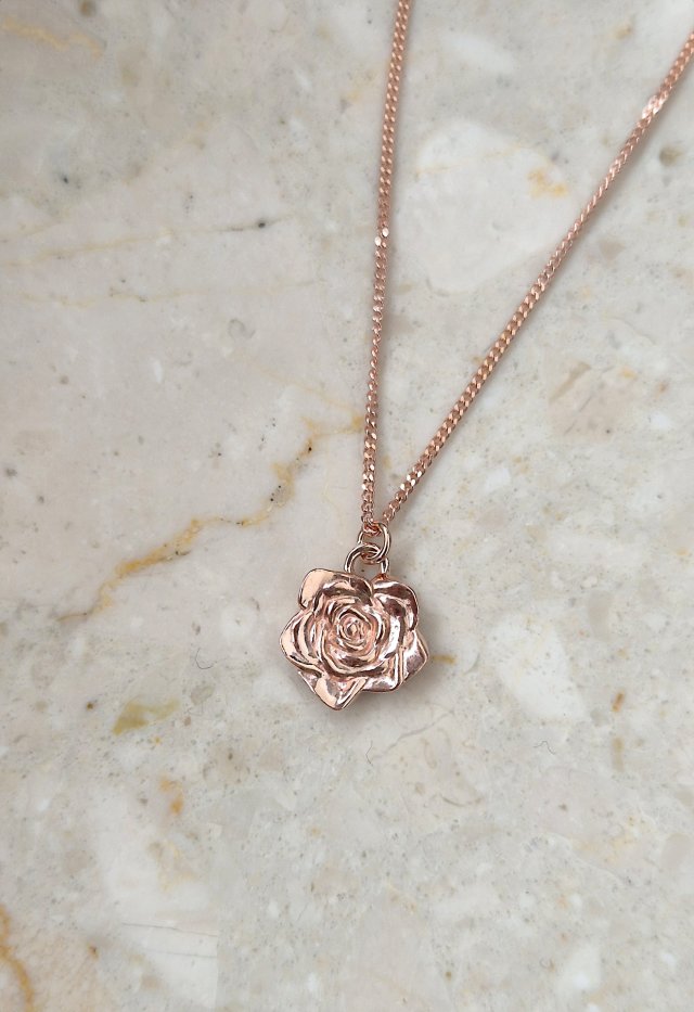 RÓŻA- naszyjnik różowe złoto 18K