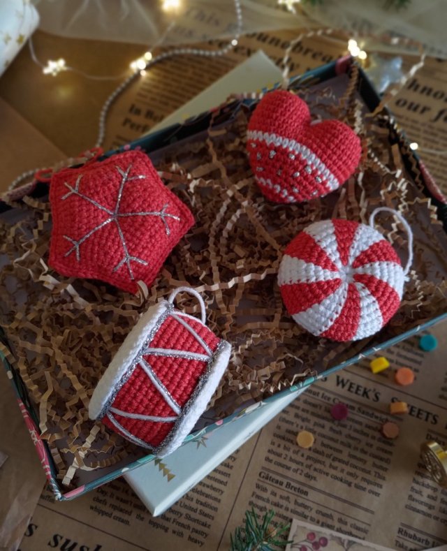 Zestaw ozdob na choinkę, Ozdoby świąteczne, Choinkowe zawieszki