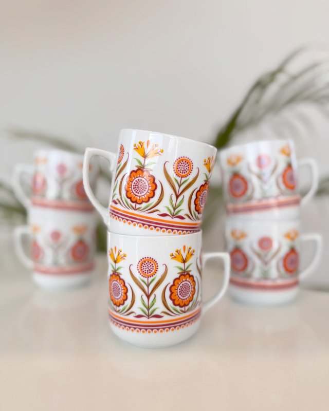 Komplet 6 kubków vintage