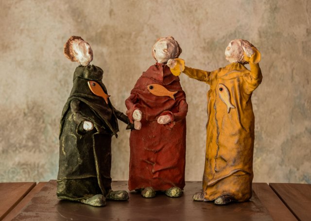 Rzeźba Trzy Chórzystki – Dekoracja Świąteczna