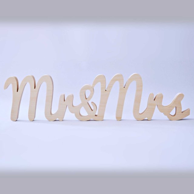 Drewniany napis "Mr & Mrs" na stół weselny, dekoracje ślubne w stylu boho rustykalnym, do sesji foto, pamiątka ślubna