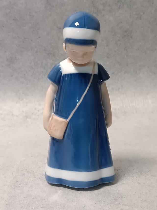 Bing & Grondahl #1574 Dziewczyna Else w niebieskiej sukience Dania