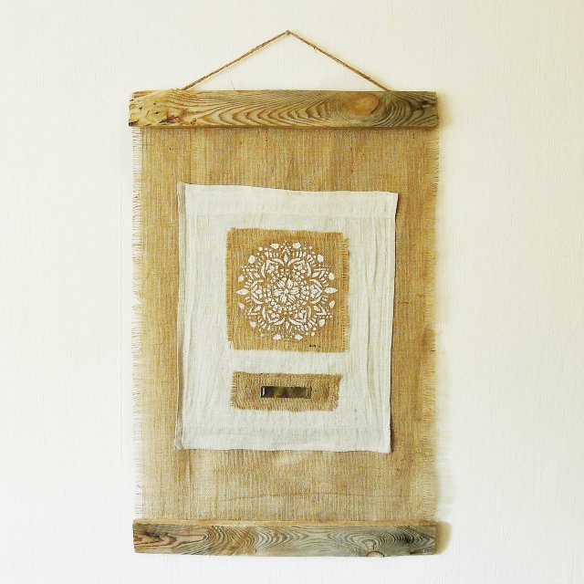 Makata, dekoracja ścienna z tkaniny i drewna, wabi-sabi, mandala /3/