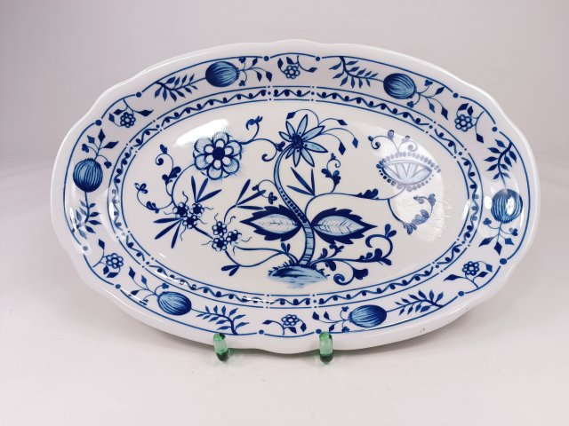 Porcelanowa patera Kahla, wzór cebulowy lata 70.