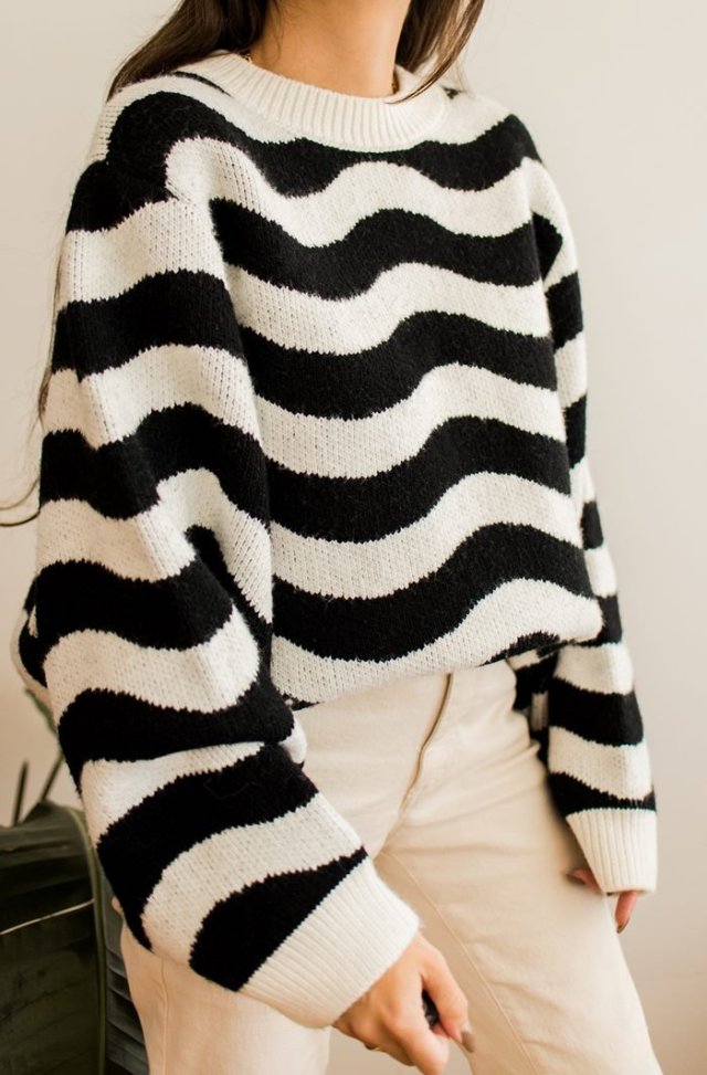 ciekawy sweter oversize