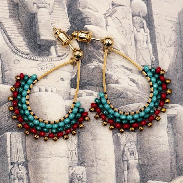 Kolczyki z drobnymi koralikami "Luksor"