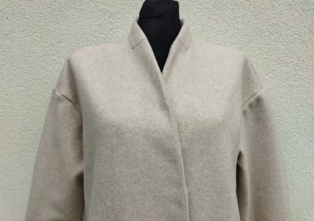 MOHITO - PRZEJŚCIOWY PŁASZCZ REZERWACJA