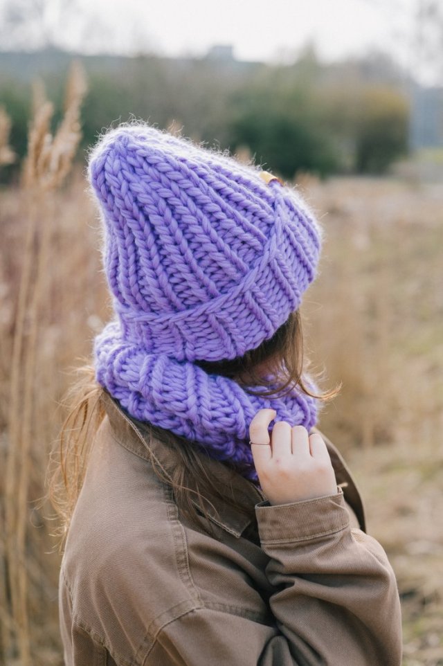 Fioletowa czapka z wełny peruwiańskiej WOOLY