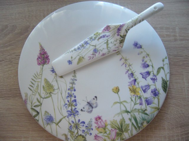 PORCELANOWA PATERA NA CIASTO Z ŁOPATKĄ