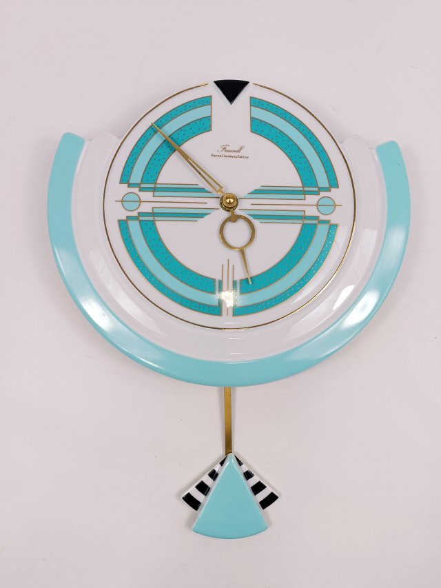 Zegar ścienny w stylu Art Deco