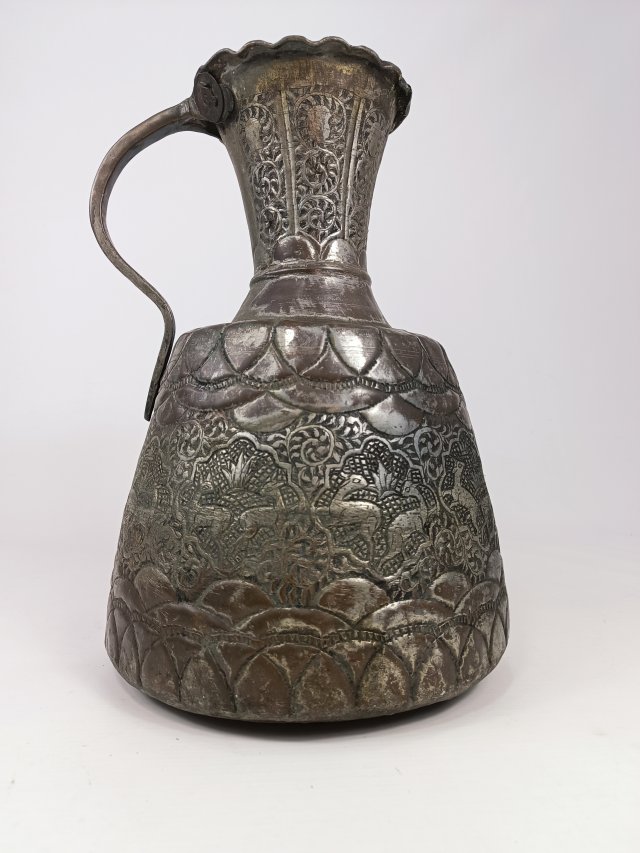 Metalowy dzban, vintage
