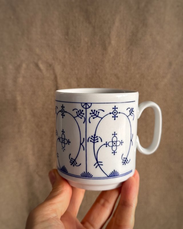 Kubek porcelanowy wzór słomkowy