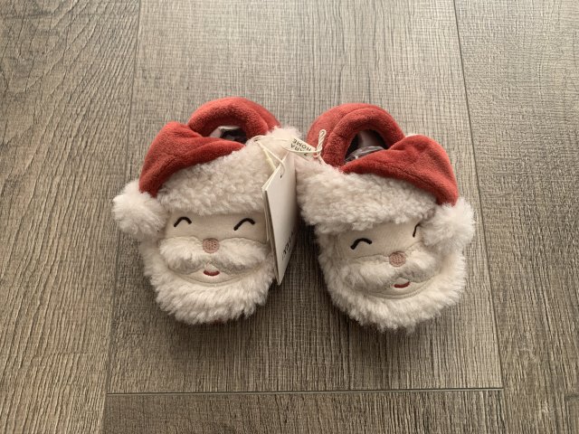 Nowe kapcie Zara Home bambosze święta mikołaje święty Mikołaj