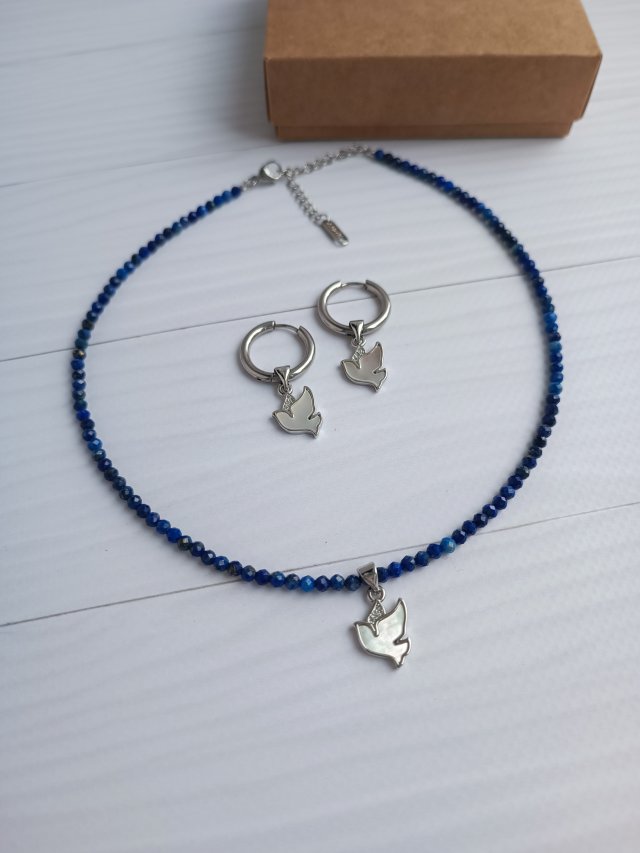 Zestaw biżuterii z ptakiem