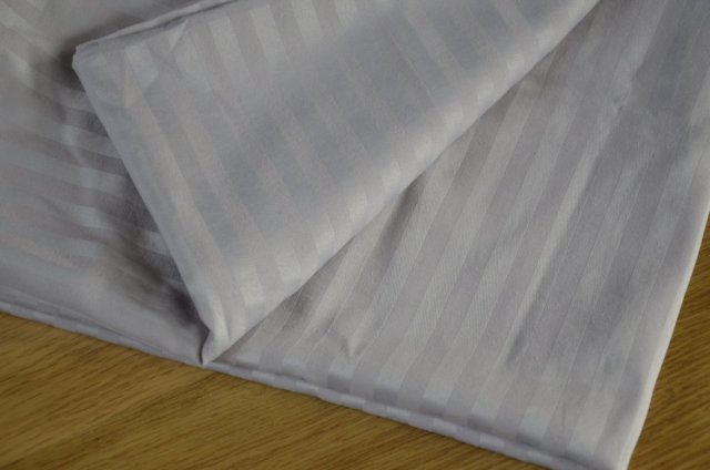 dwie poszewki na poduszki 80cmx80cm