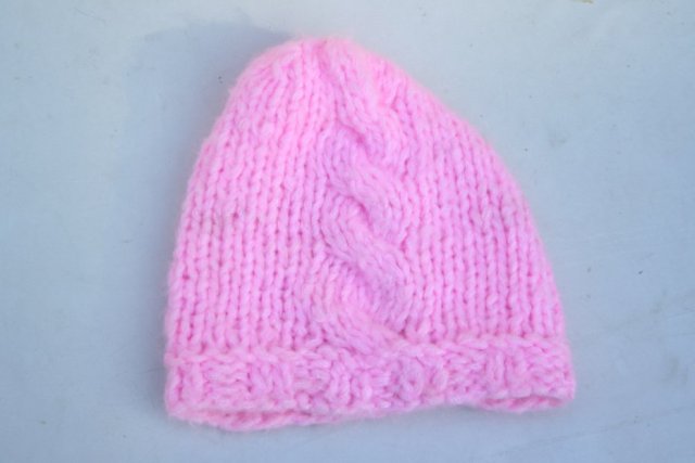 RÓŻOWA WEŁNIANA CZAPKA HANDMADE