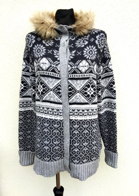 H&M - WZORZYSTY SWETER