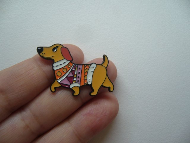 PIN PRZYPINKA BROSZKA PIES JAMNIK