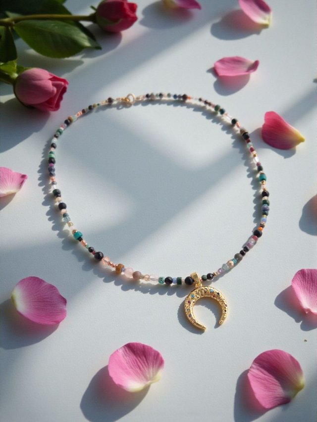 naszyjnik z kamieni naturalnych