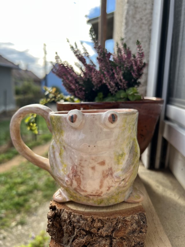 Wesoły kubek z żabką – idealny prezent, ok. 350 ml