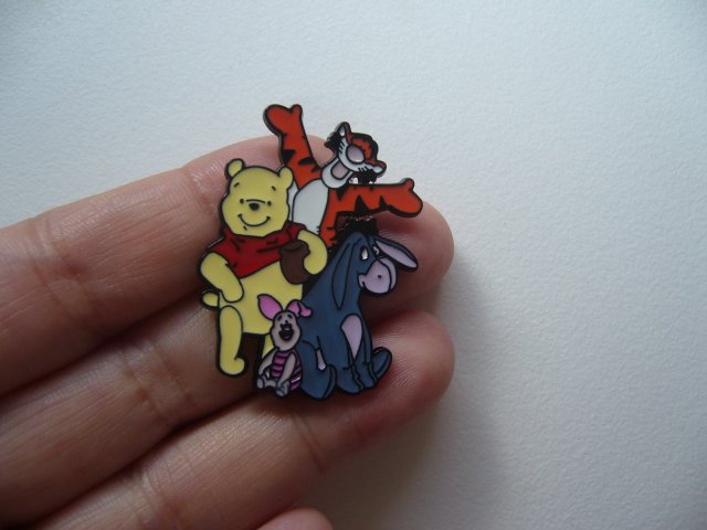 PIN PRZYPINKA BROSZKA KUBUŚ PUCHATEK I PRZYJACIELE