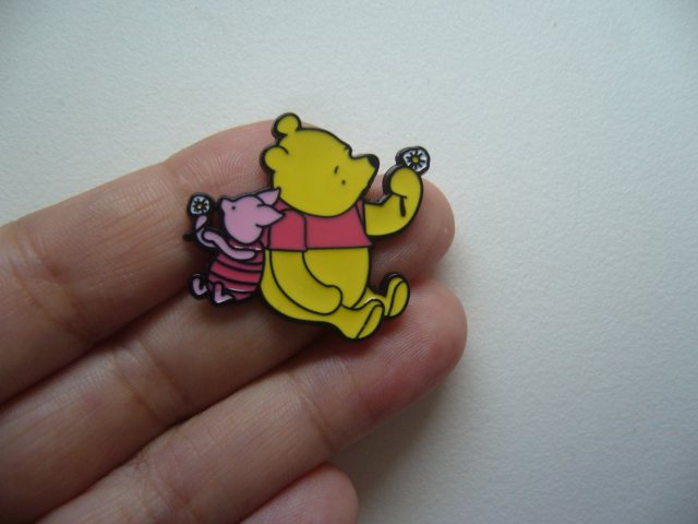 PIN PRZYPINKA BROSZKA KUBUŚ PUCHATEK I PROSIACZEK