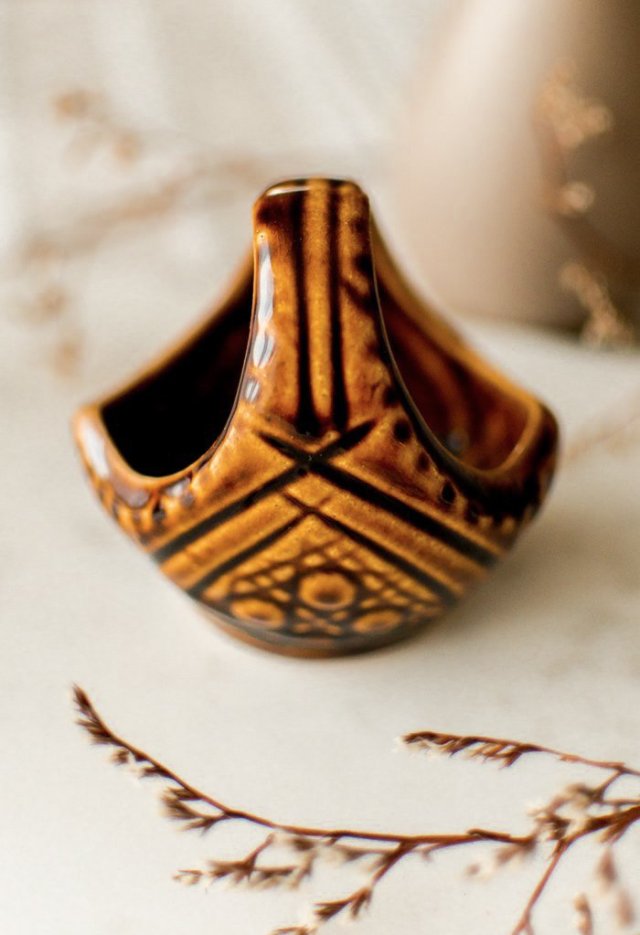 Ceramiczny koszyczek prl