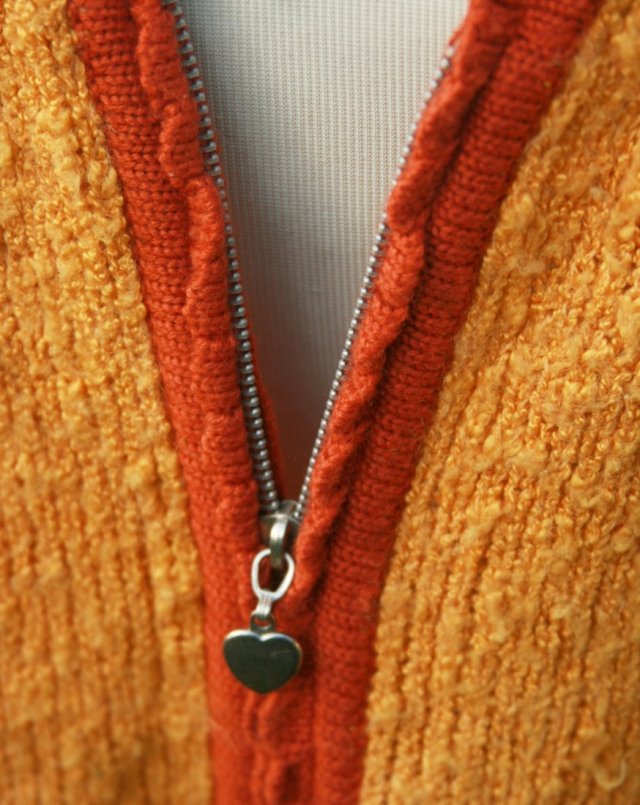 SWETER CARDIGAN SERDUSZKO