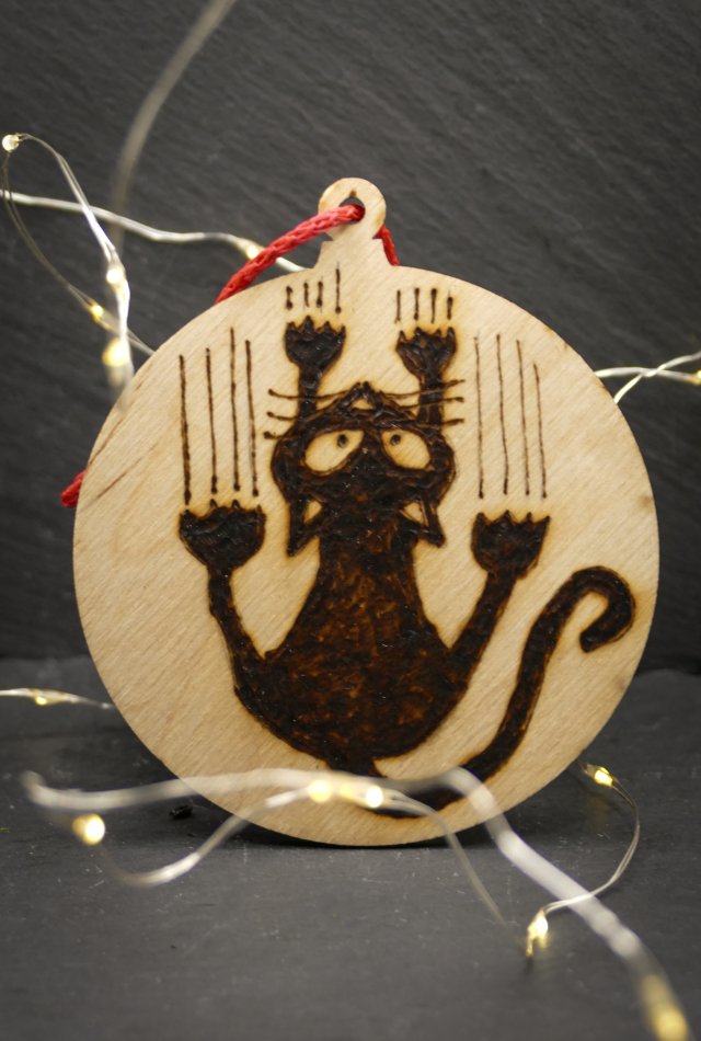 Drewniane wypalane ręcznie bombki - kot 9 - święta, mikołajki, boże narodzenie, prezent, upominek, gwiazdka, zabawne