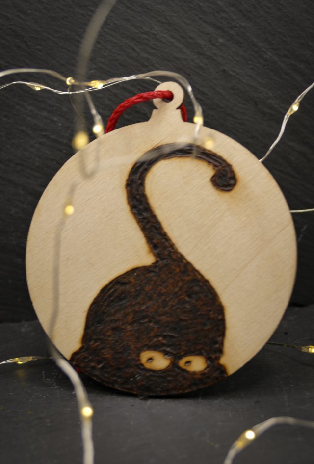 Drewniane wypalane ręcznie bombki - kot 4 - święta, mikołajki, boże narodzenie, prezent, upominek, gwiazdka, zabawne
