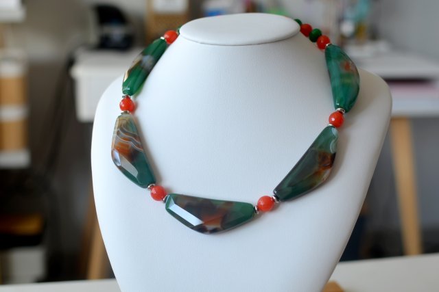 NASZYJNIK FORESTOS I AGAT, JADEIT