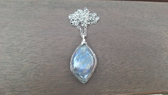 Niebieskość - wisiorek