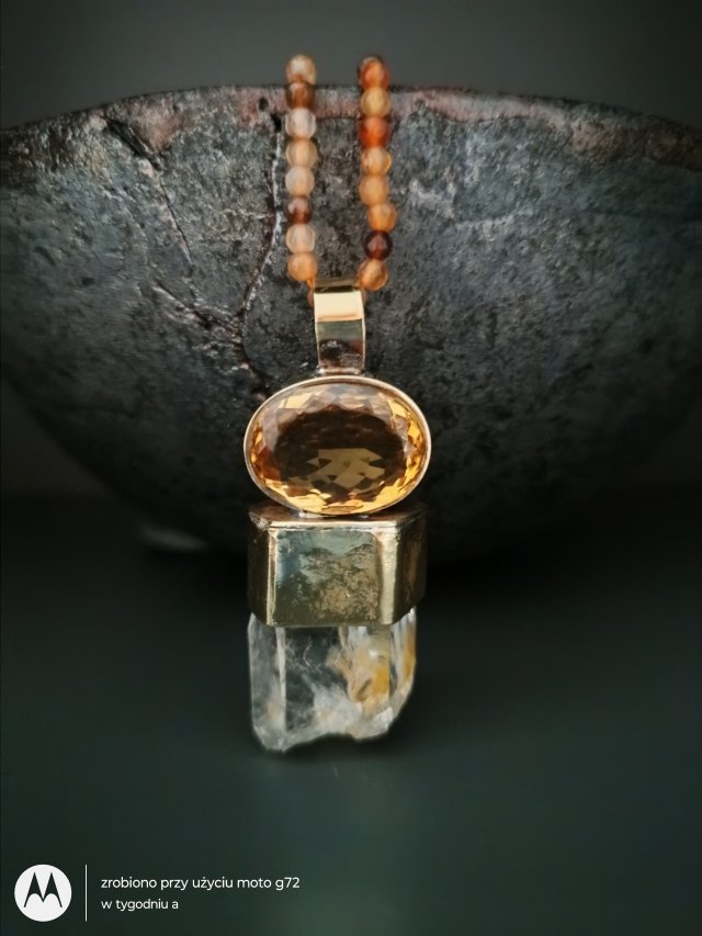 Amulet z cytrynem i kryształem górskim