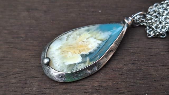 W chmurach - wisiorek