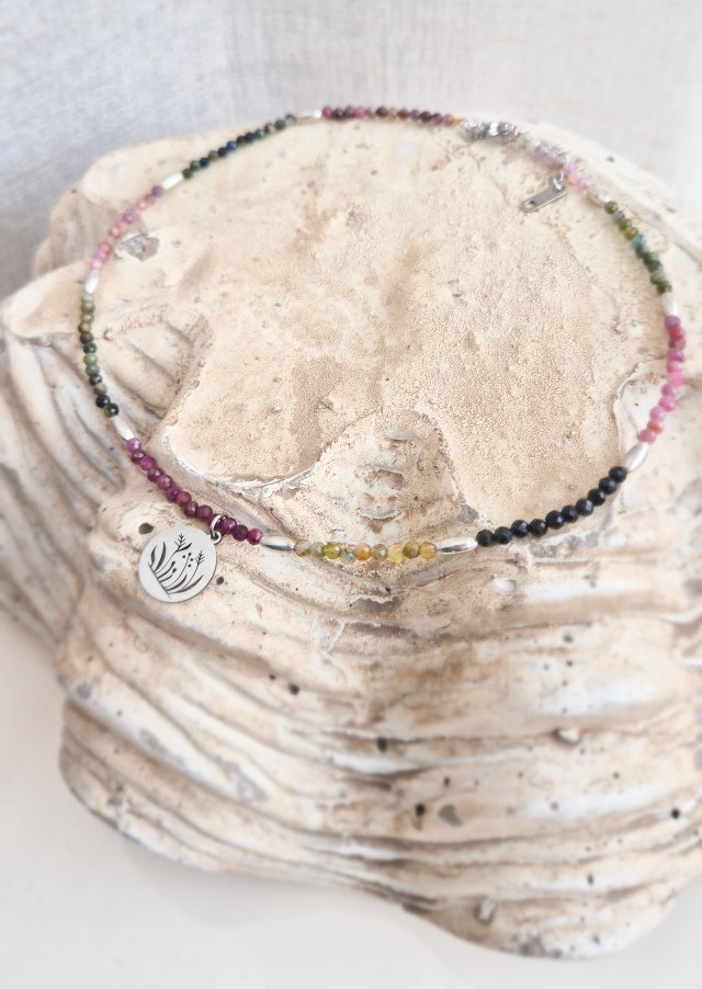 naszyjnik z turmalinu