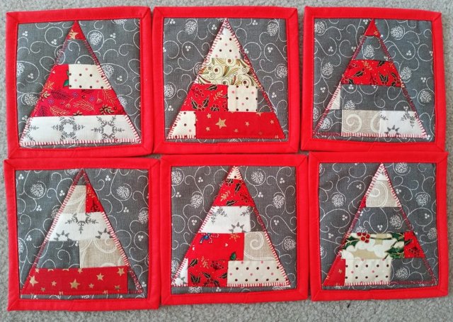 świąteczne podkładki pod kubek, na stół