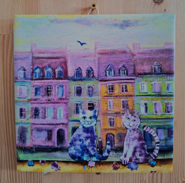 Dwa koty i stare miasto, artystyczna płytka ceramiczna 15 x15 cm