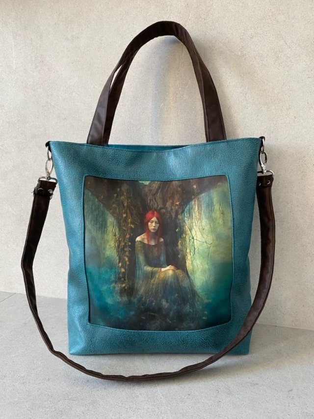 Duża torba na ramię z serii Duchy lasu