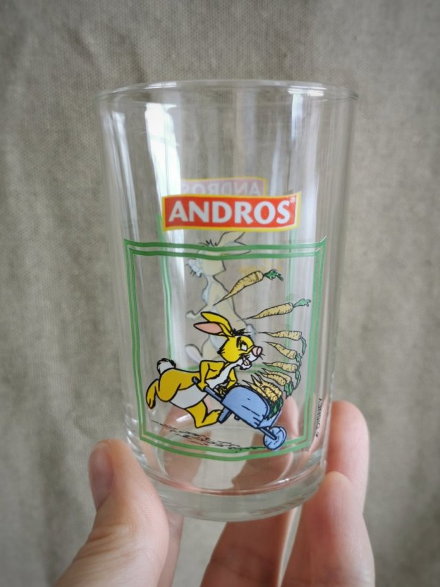 Szklanka z Króliczkiem przyjacielem Puchatka