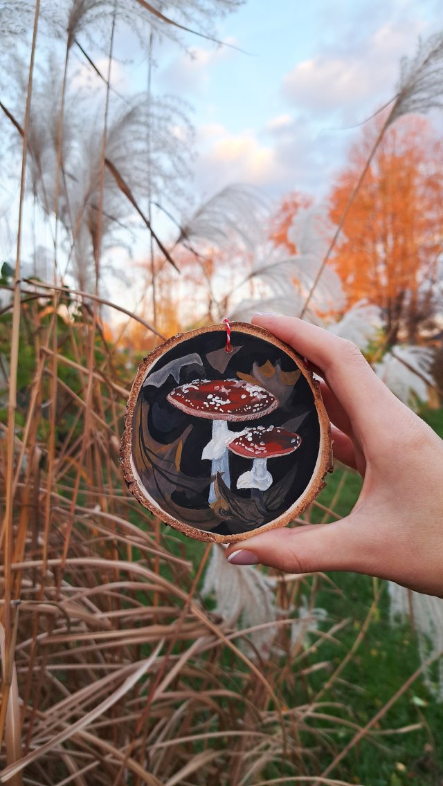 Drewniana, ręcznie robiona ozdoba choinkowa Muchomory, możliwa personalizacja