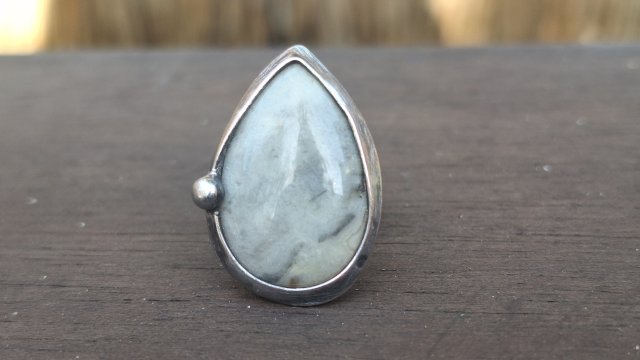 Szarość - pierścionek regulowany