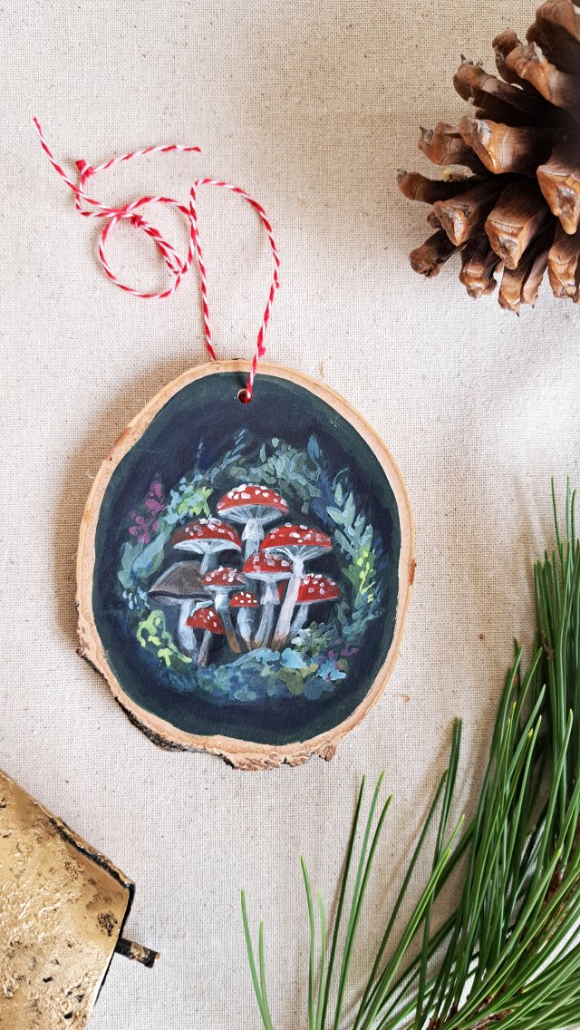 Drewniana, ręcznie robiona ozdoba choinkowa Muchomory, możliwa personalizacja